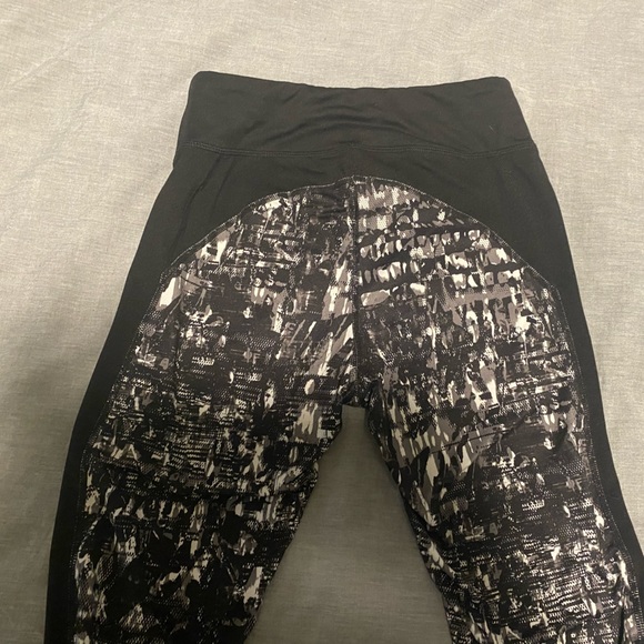 ACTIVATE Workout Leggings - Picture 4 of 5